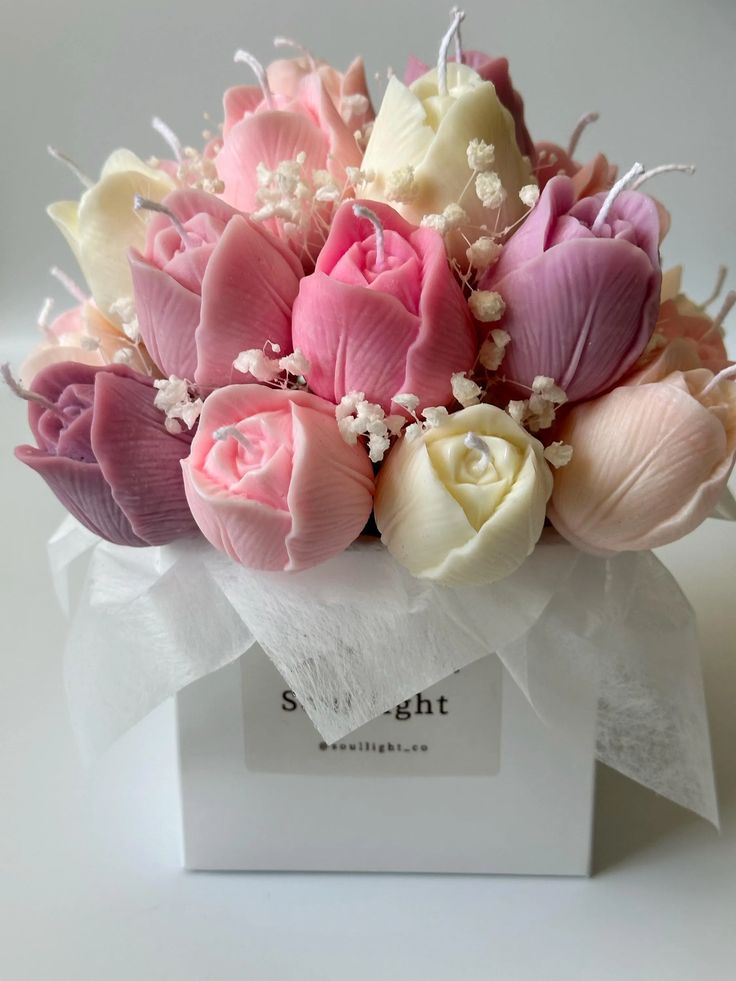 MEADOW MIST SCENTED CANDLE BOUQUET