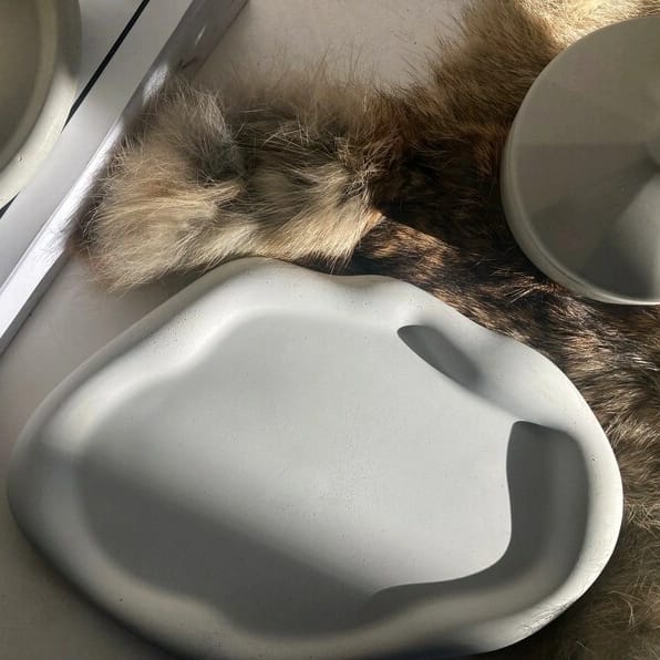 Irregular Oval Tray