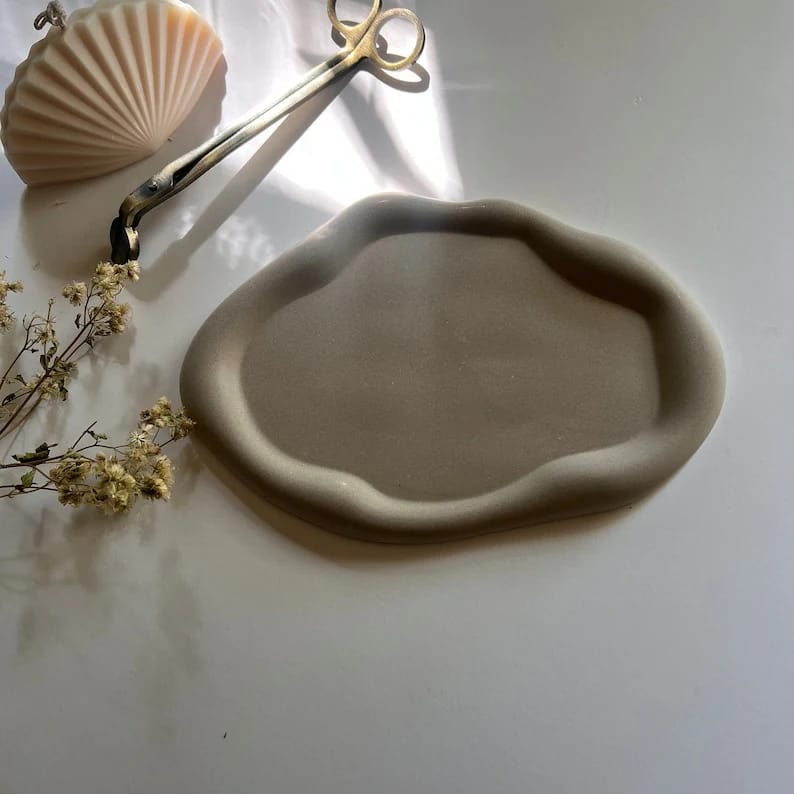 Irregular Oval Tray