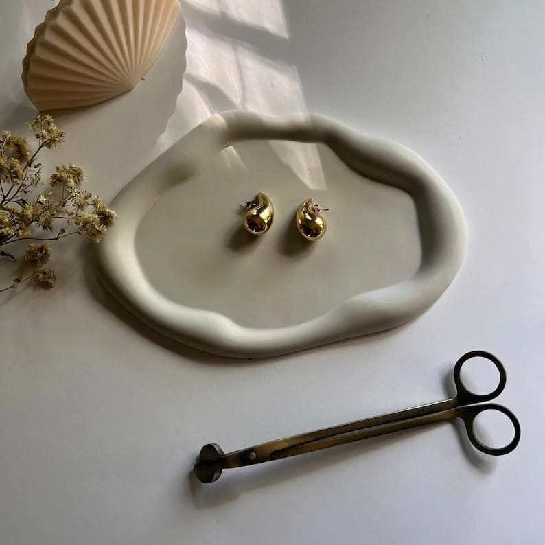 Irregular Oval Tray